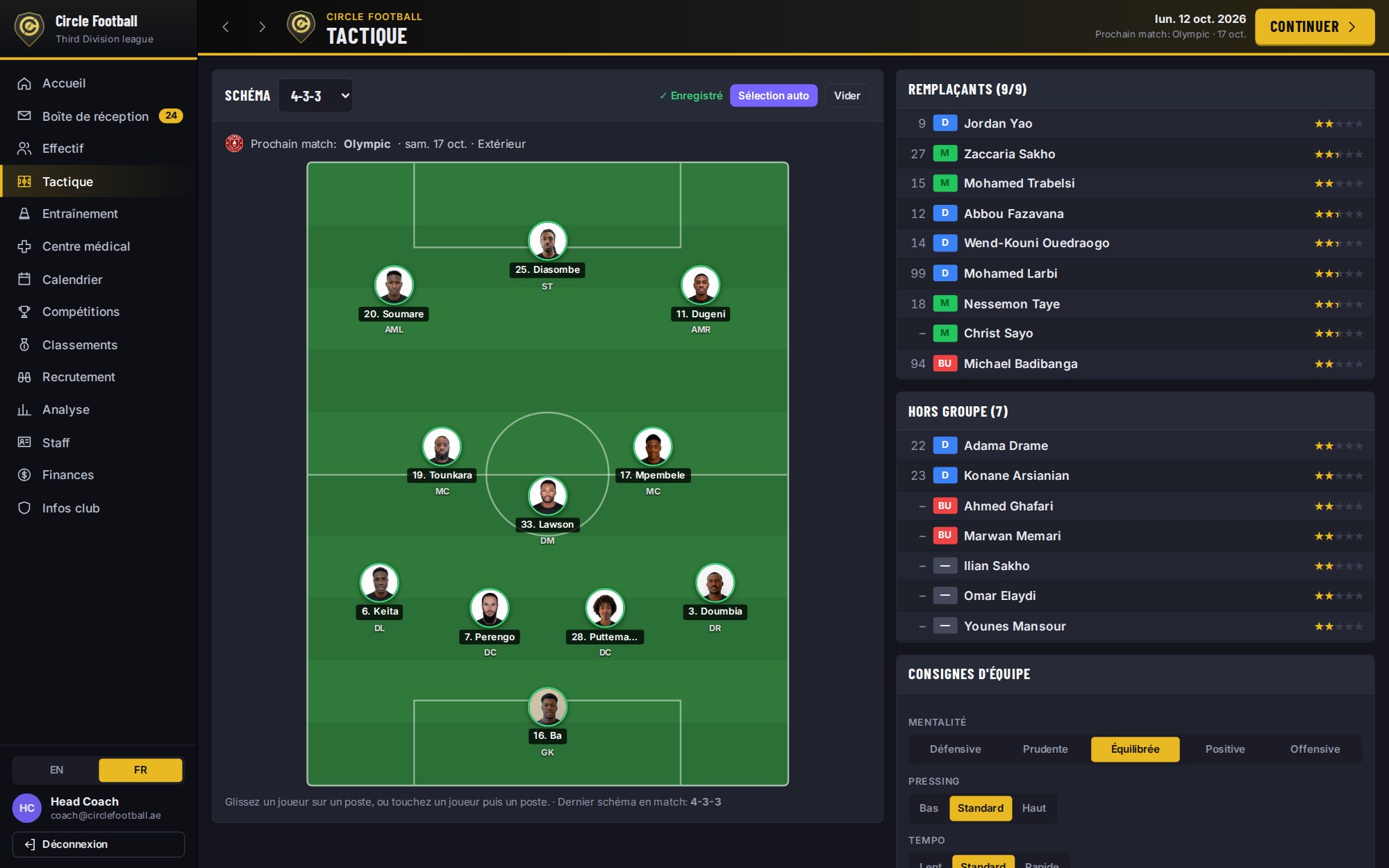 Écran tactique : composition 4-3-3 sur le terrain